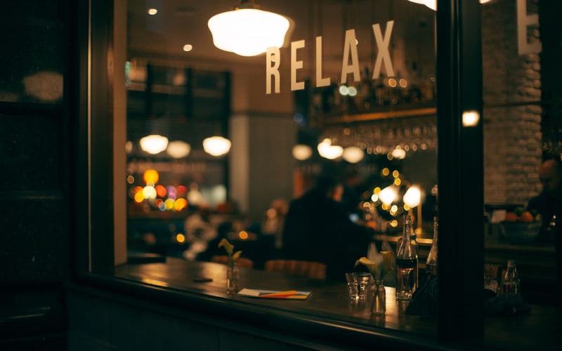 7 Imperdibles bares en Los Ángeles donde el ambiente lo es todo