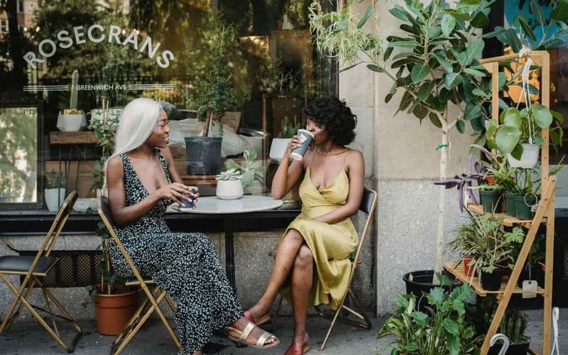 9 Cafés al aire libre en París para disfrutar a cielo abierto