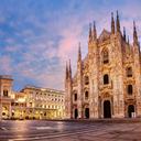 Catedral de Milán: Majestuosidad religiosa en la ciudad de la moda