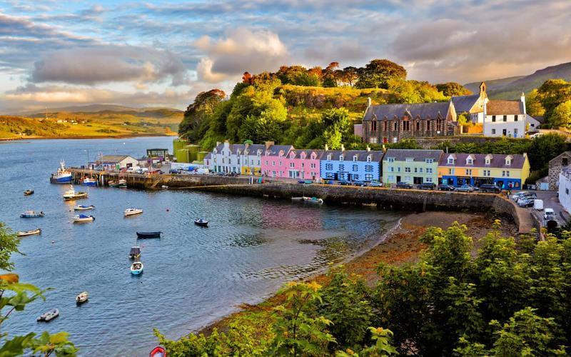 Descubre la época perfecta para visitar Escocia: Paisajes y tradiciones