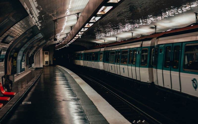 5 Fabulosos viajes en tren desde París: Descubre paisajes de ensueño sobre rieles