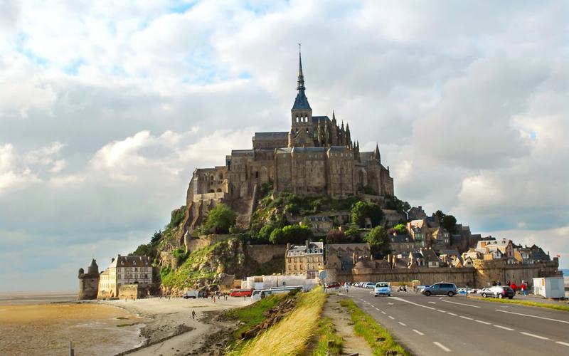 4 Formas de viajar de París al Mont Saint-Michel