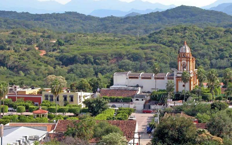 4 Hermosos Pueblos para Visitar en Mazatlán, México