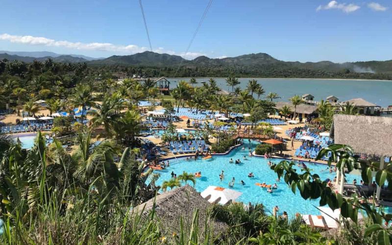 8 Increíbles actividades en Amber Cove: Aventura y paisajes caribeños
