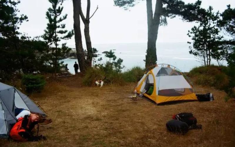 11 Lugares para Acampar Frente al Mar en California
