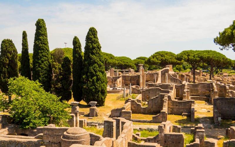 Ostia Antica: Explorando las ruinas de la antigua ciudad portuaria romana
