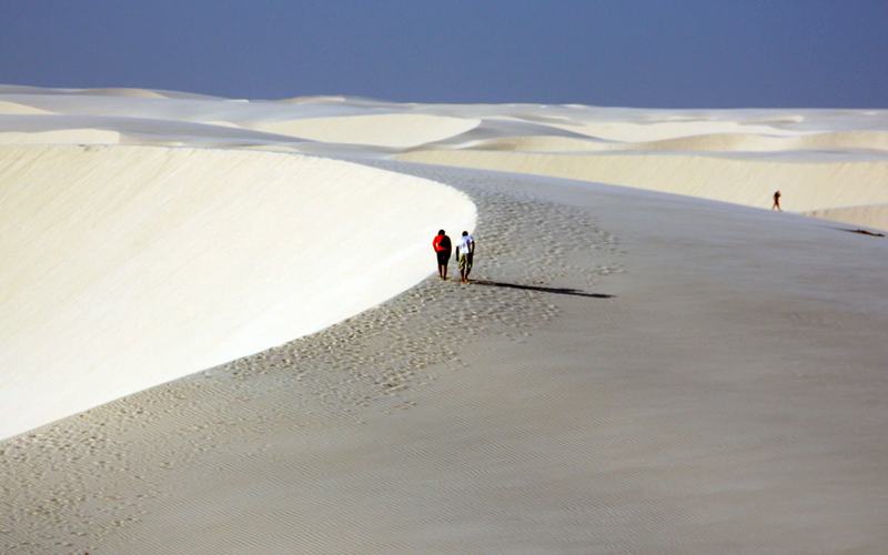 Visita el parque nacional de los Lençóis Maranhenses en Brasil