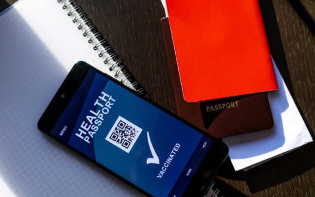 Todo lo que necesita saber sobre los pasaportes de vacunas