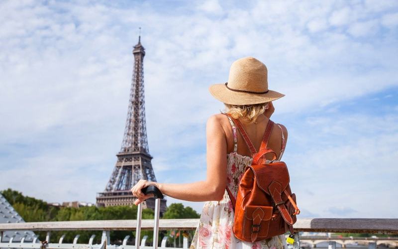 ¿Qué llevar a París en verano? Consejos Prácticos