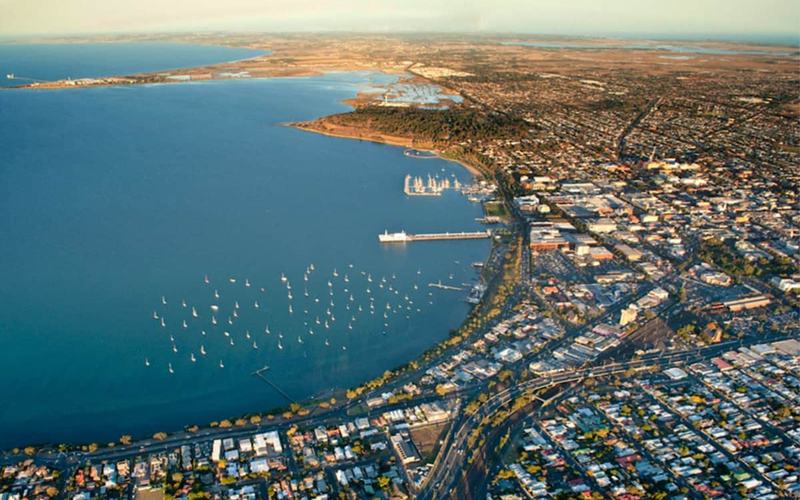 Visita Geelong entrada a la Great Ocean Road de Australia