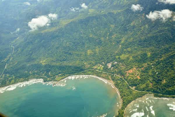 Admira el paisaje desde el teleférico