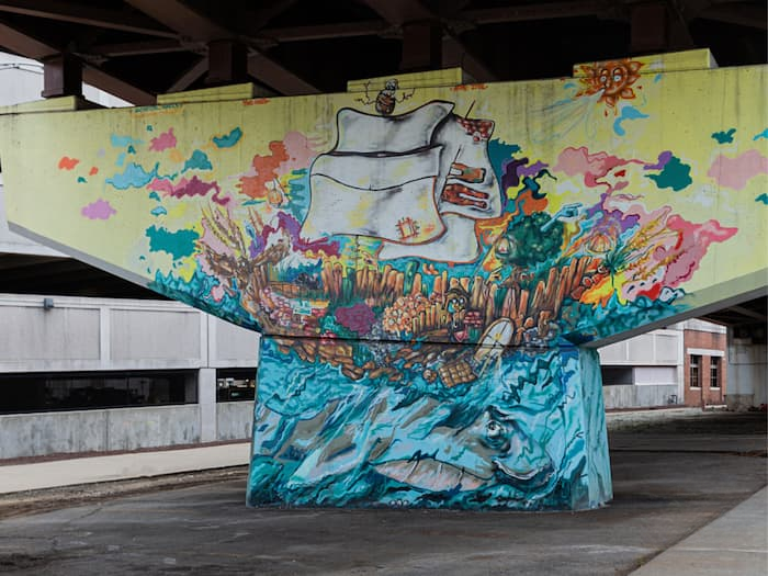 Admira las murallas de la capital