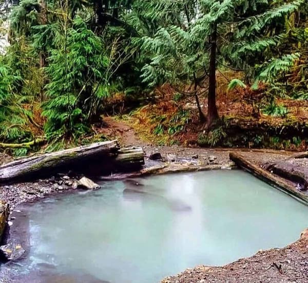 Aguas termales del monte Baker
