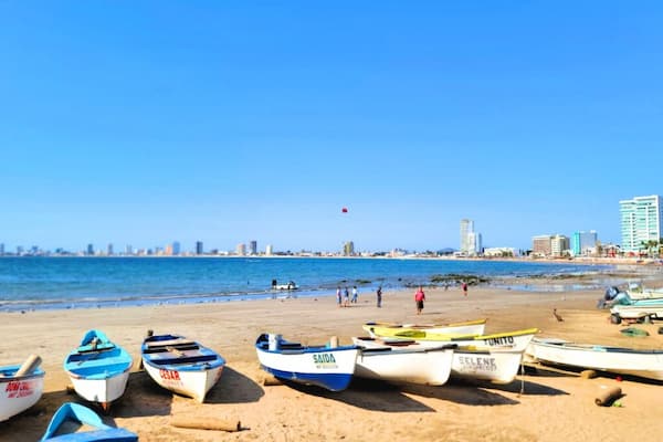 Alrededor del Muelle de los Pescadores