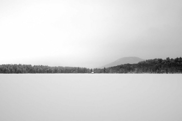 Antiguo camino de herradura-caminar con raquetas de nieve en New Hampshire