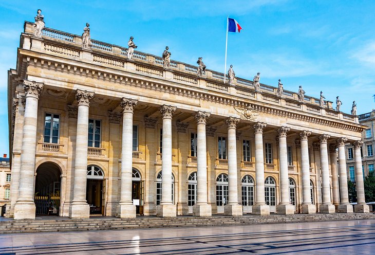 Asista a una actuación o recorra Le Grand-Théâtre