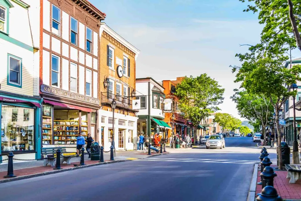 Mejores Lugares para Visitar en Abril en EE.UU Bar Harbor, Maine