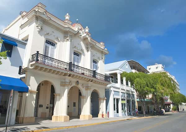 Caminar por la calle Duval - atracciones turísticas en Key West