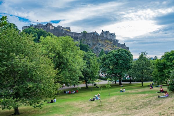 Camine a lo largo de Princes Street