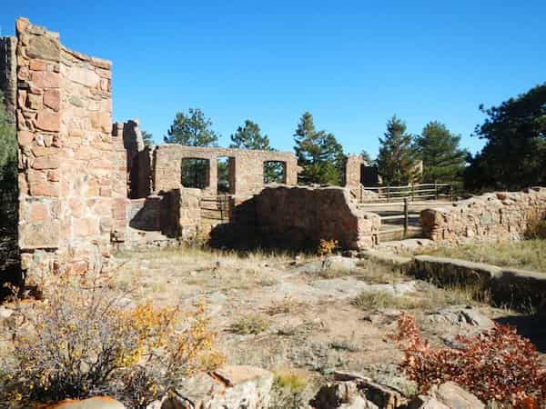 Castle Trail al sitio de verano de la Casa Blanca-Caminatas cerca de Red Rocks