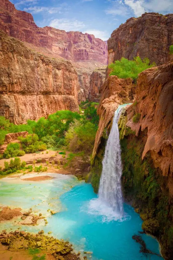 Mejores Lugares para Visitar en Abril en EE.UU Cataratas Havasu, Arizona