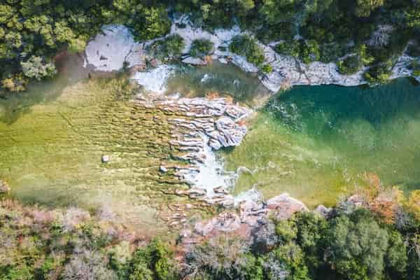 Cataratas de esculturas