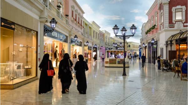 Compras y restaurantes