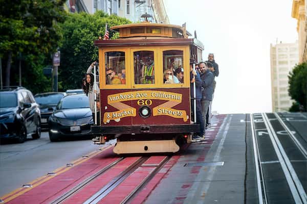 Conozca las múltiples opciones de transporte público