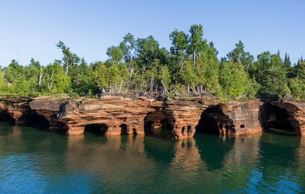 Costa del lago nacional de las Islas Apóstoles-Viajes por Carretera desde Minneapolis