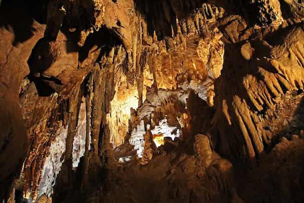 Cueva Colosal 