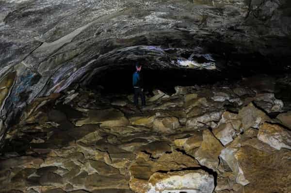 Cueva del río Lava