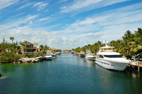 De Miami a Key Largo en barco
