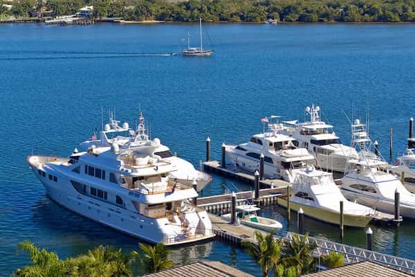 De Miami a West Palm Beach en barco