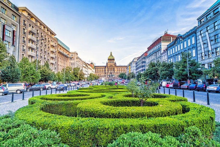 Descubra la Plaza de Wenceslao-lugares para visitar en Praga