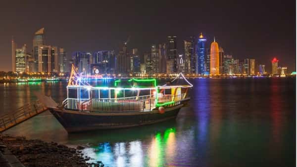 Disfruta de las tranquilas aguas con un crucero con cena al atardecer 