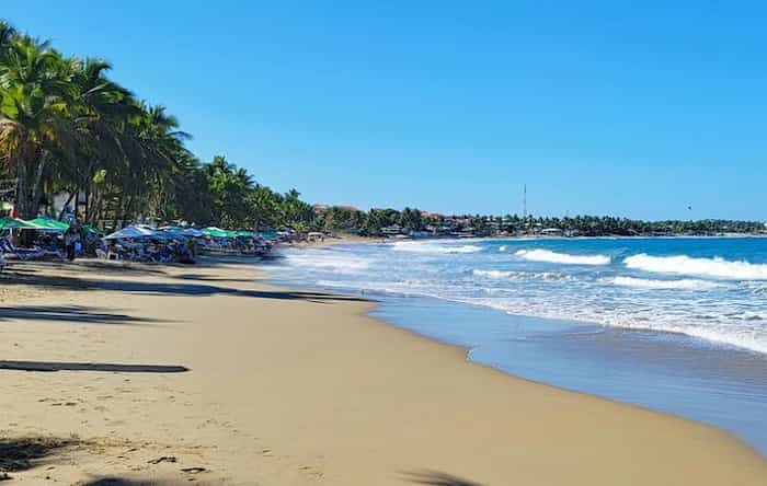 Disfrute de las playas y restaurantes playeros de Cabarete