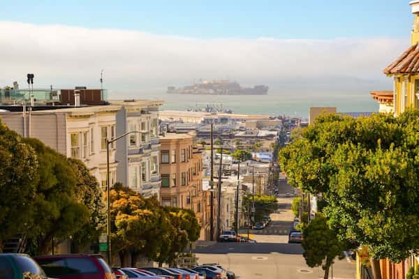 Ejercita tus piernas caminando por colinas empinadas-Consejos para tu primera visita a San Francisco