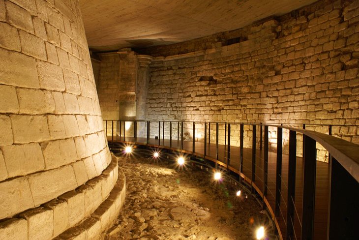 El Louvre medieval cimientos del palacio