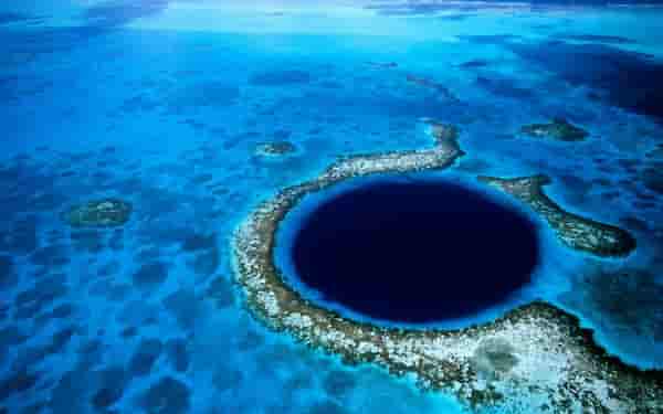 El legendario agujero azul
