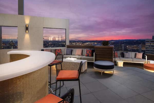 Embassy Suites by Hilton Knoxville Downtown