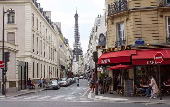 En la calle Saint-Dominique