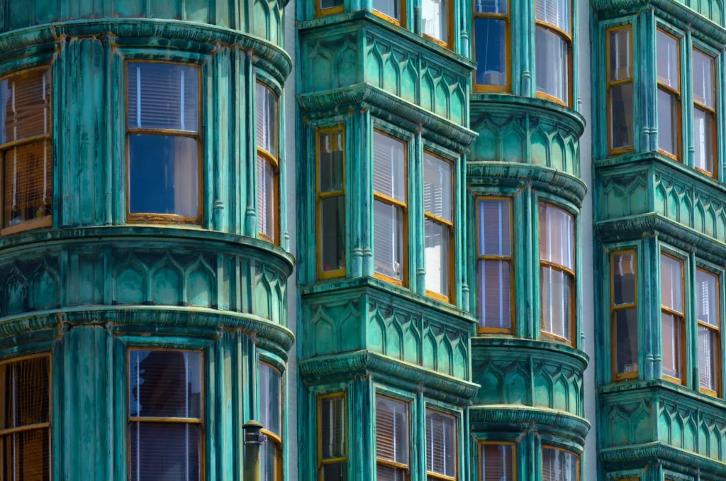 Es el Monumento Histórico de San Francisco n.° 33 - Torre Columbus de San Francisco