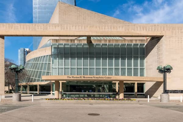 Escuche un concierto gratuito de la Orquesta Sinfónica de Dallas