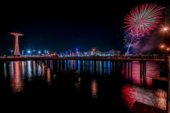 Fuegos artificiales del viernes por la noche