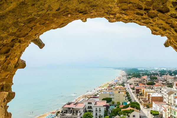 Gaeta una fortaleza sobre el mar