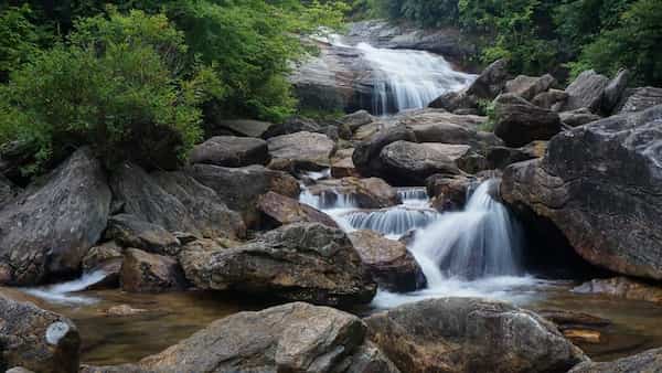 Graveyard Fields-Caminatas cerca de Asheville