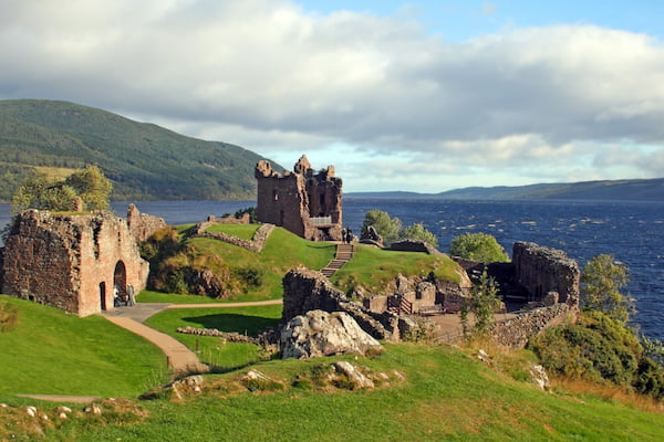 Haga una visita al castillo de Urquhart