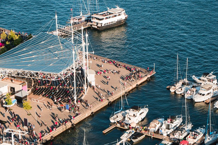 Harbourfront Centre y el paseo marítimo de Toronto