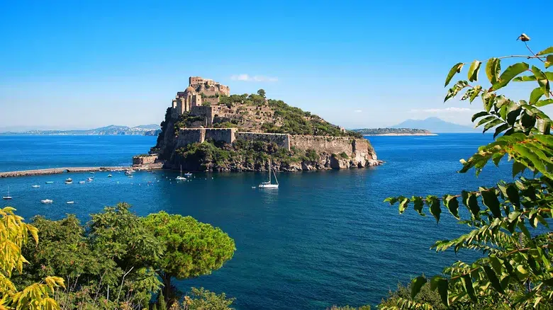 Isla de Ischia y aguas termales