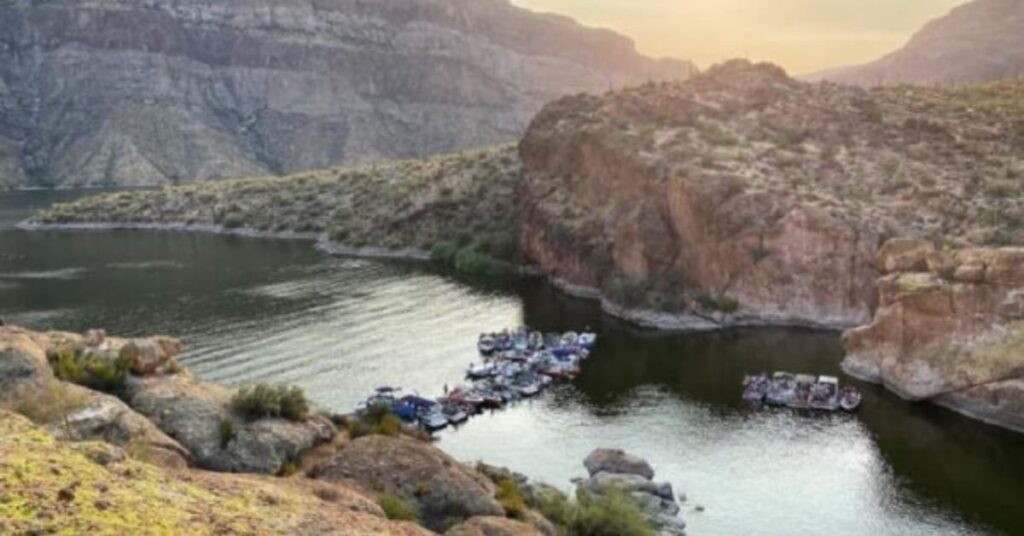 Lago Apache1